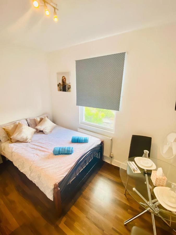 One Bed Studio Flat In Central London Apartamento Exterior foto
